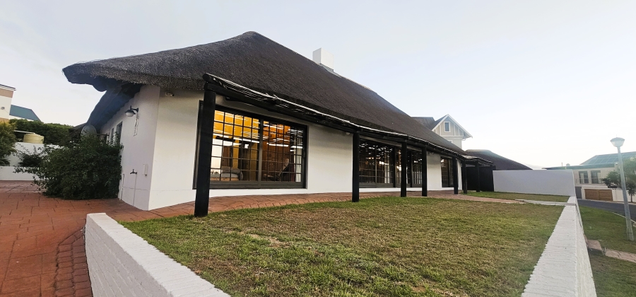 5 Bedroom Property for Sale in Myburgh Park Western Cape